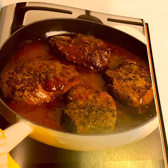 Le Creuset Cookbook 2012 Hardcover 176 Pages - Picture 4 of 10